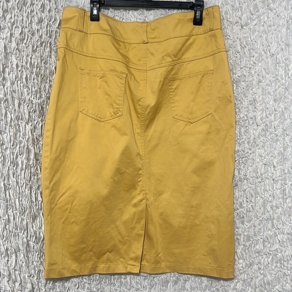 GOLD FLAVA COTTON SPANDEX WOMENS KHAKI YELLOW SKIRT, SIZE PLUS 16 - Picture 3 of 8